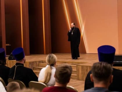 В Домодедово собрались девушки и юноши со всей Подольской епархии на празднование Дня православной молодёжи.