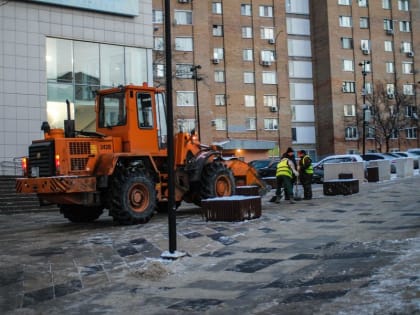 В связи с резким похолоданием дороги в Подмосковье против скользкости будут обрабатывать 2 тысячи спецмашин