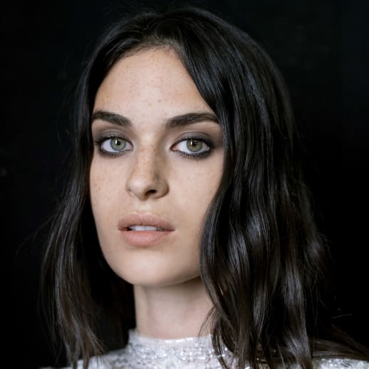 Smokey Eyes und Glitzer: Das sind die Make-up-Trends der Saison