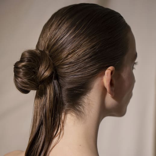 Wet Hair: Vier einfache Frisuren für den Sommer