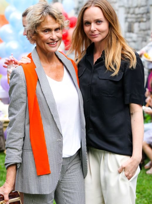 Stella McCartney präsentiert ihre Frühlingskollektion 2013 auf einem New Yorker Friedhof