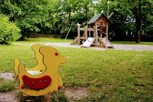 Tristesse auf dem Spielplatz