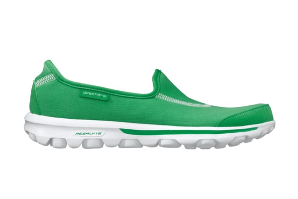 Tansania Auktion: Skechers Turnschuhe