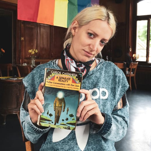 Ein Buch, das mein Leben veränderte – mit Evelinn Trouble