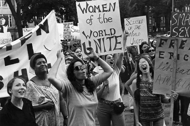 Marschieren für Frauenrechte