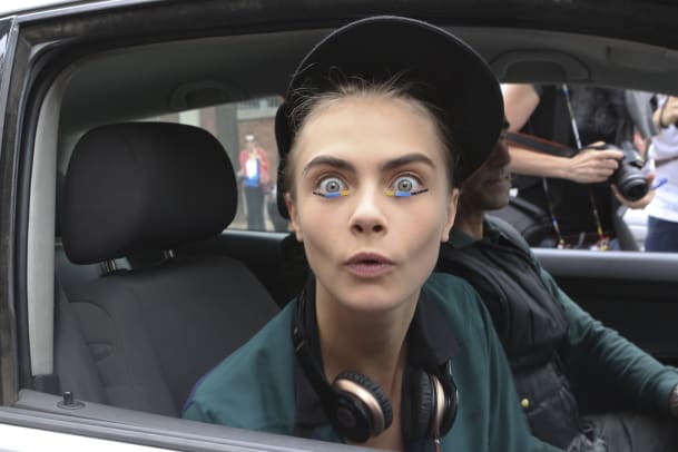 Topmodel Cara Delevingne: Die Augenbraue mit den Grimassen