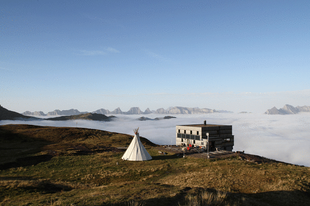 Die schönsten Berghütten und Wanderungen der Schweiz