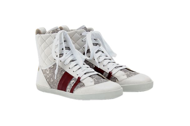 Swissness: Chloé designt limitierte Sneakers im Heimat-Look