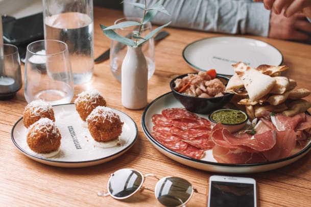Tapas, olé!