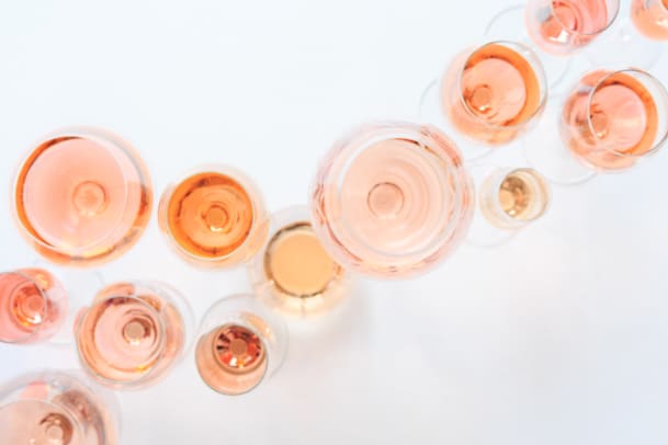 Wir sehen rosérot