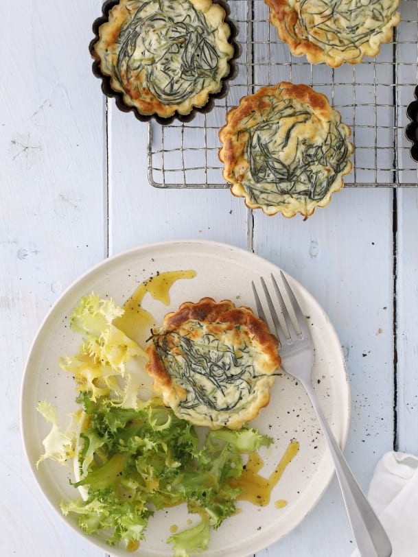 Barba-di-Frate-Quiches mit Salat