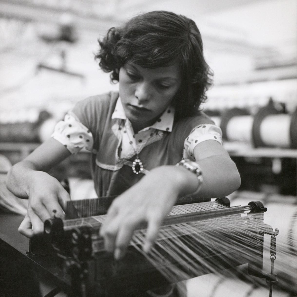 Arbeitsalltag einer jungen Frau in Troyes, Frankreich um 1955/56