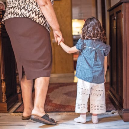 Oma ist meine Mutter