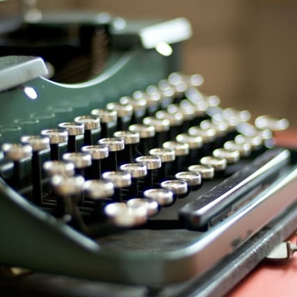 Der Glockenklang am Zeilenende - Eine Hommage an die Schreibmaschine