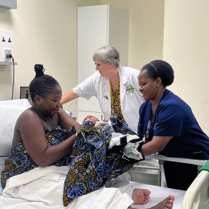 Besuch in der Geburtsklinik in Tansania: 