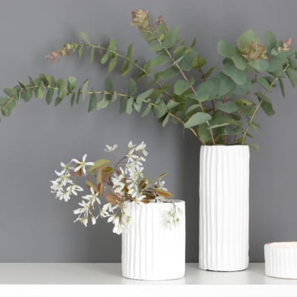 DIY-Vasen aus Papiermaché