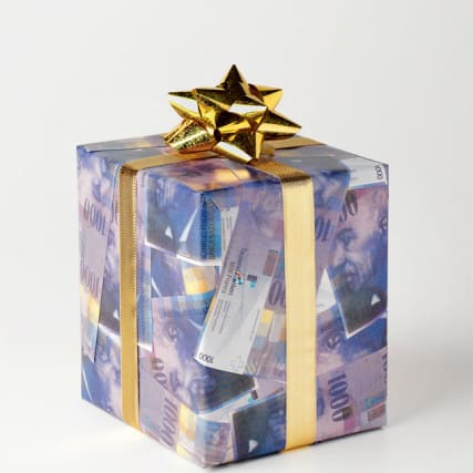 Mogelpäckli: Vetternwirtschaft oder Bestechung?