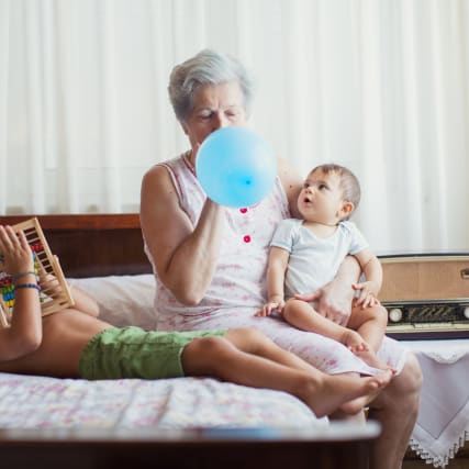 Enkelbetreuung: Boni für Omi!