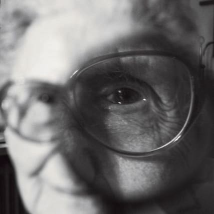 Hundert: Ein liebevoller Blick auf das Leben