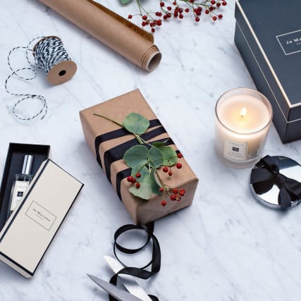 Kreative Einpacktipps für Geschenke im Video-Tutorial