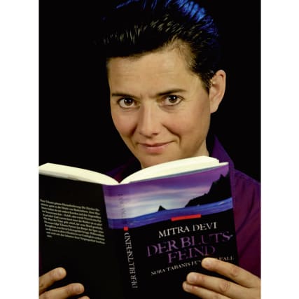 Der Detektivin auf der Spur: Ein Krimi-Abend mit Mitra Devi