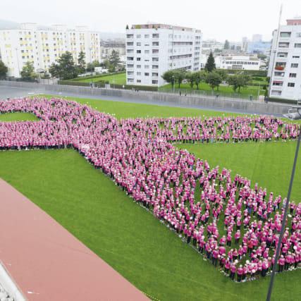 Pink Ribbon Charity Walk 2015: Brustkrebs-Solidaritätslauf