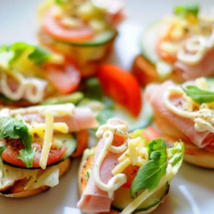 Kalorienfallen beim Kantinen-Lunch erfolgreich umgehen – Tipps und Tricks