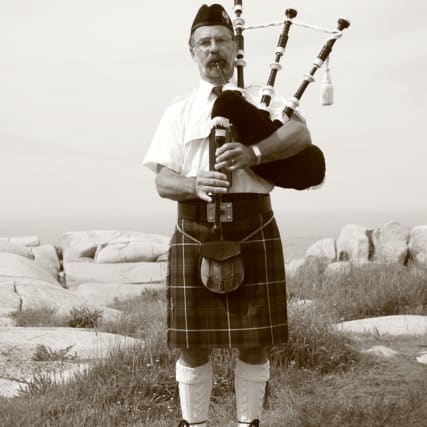 Plüss' Punkte: von Neandertalern und Schotten