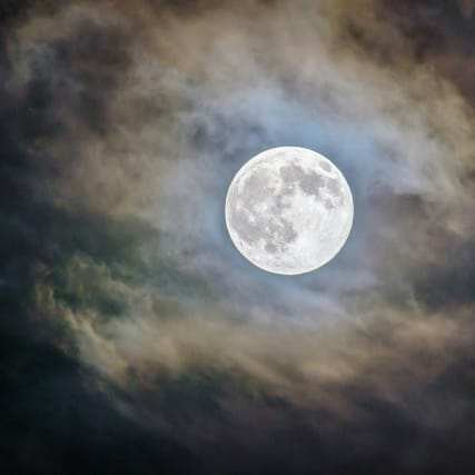 Vollmond im Stier am 5. November 2025: Echtheit statt Esoterik