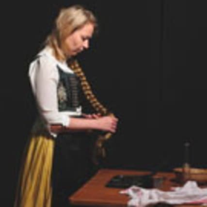 Ex-Miss-Schweiz Nadine Vinzens macht Theater