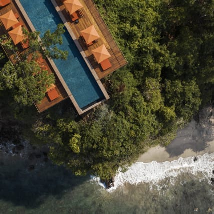 Den Sommer verlängern: Fünf Hotels am Meer zum Wegträumen