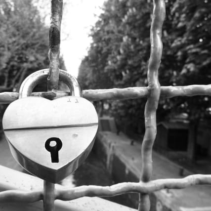 Mama, wieso weinst du?