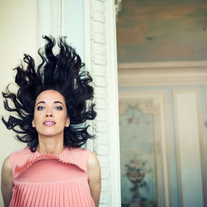 Carmen Chaplin, wie lebt es sich als Enkelin einer Ikone?