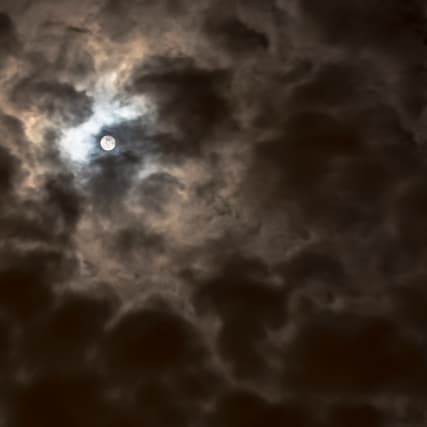 Vollmond im Stier an Halloween: Ein explosiver Cocktail