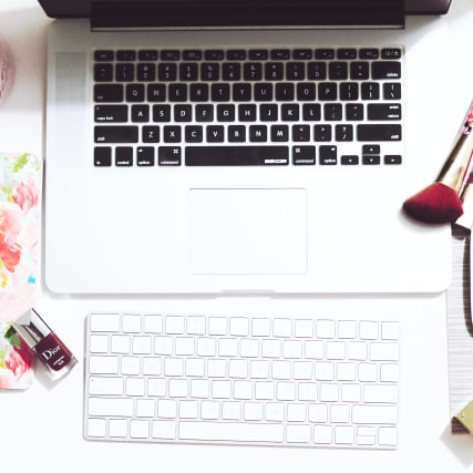 Diese Beauty-Produkte erfrischen uns im Büro