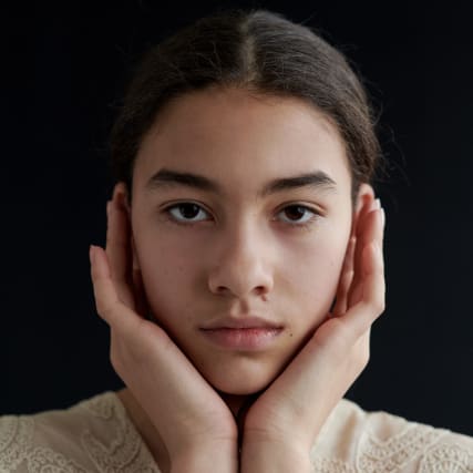 Rituale, Wünsche, Traumrollen: 18 Fragen an Schauspielerin Luna Mwezi