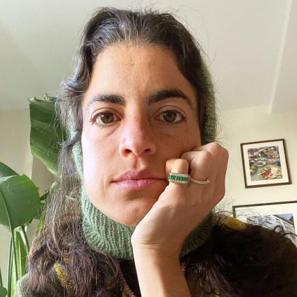 Leandra Medine zeigt ihr Mens-Blut auf Insta – bringt uns das weiter?