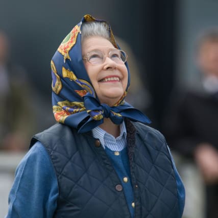Wie Queen Elizabeth II die Mode für sich sprechen liess