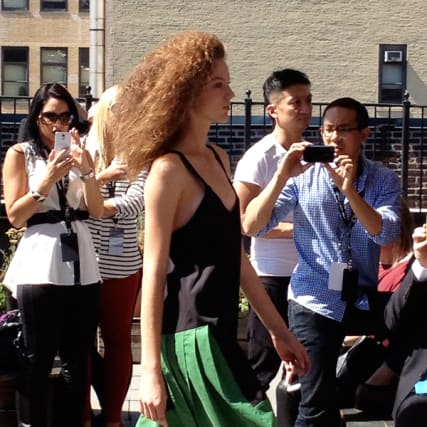 Die Highlights der Shows vom Sonntag: David Beckham bei Y-3, Bill Cunningham und Regenschirme bei Tommy Hilfiger