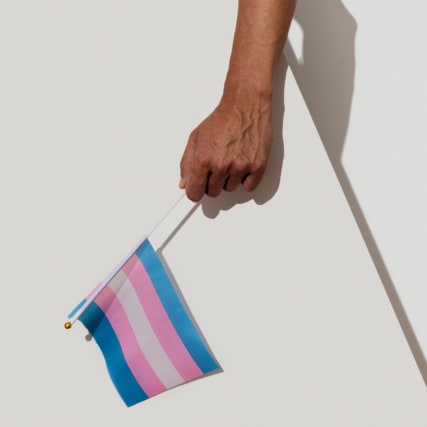 Natalie Rickli will trans Jugendliche «schützen»: Gefährliche Symbolpolitik auf den Körpern von Minderjährigen