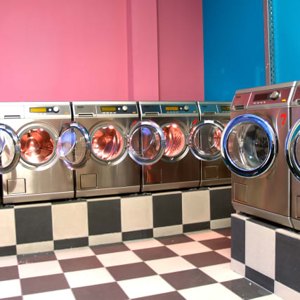 Wie ist es eigentlich, die Unterhosen von Rockstars zu waschen?