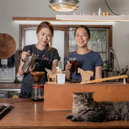 Women at work: Jeong Yu-jin und Jeong Hye-jin