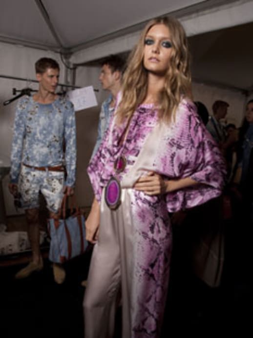 Backstage bei Just Cavalli - Spring/Summer 2011