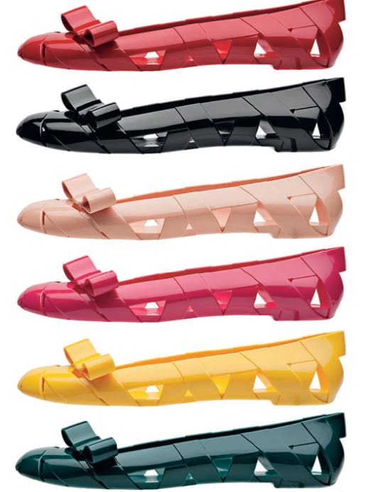 Design am Fuss mit Moschino
