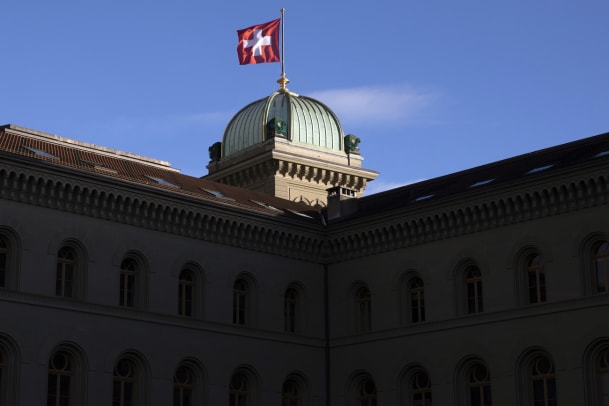 Gewalt an Frauen: 5 Forderungen an den Bund