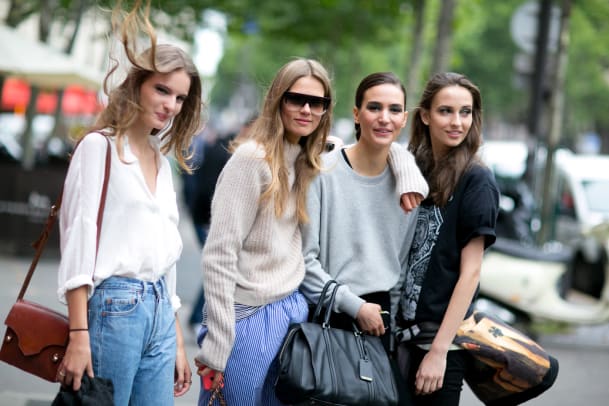 Street Styles: Diese Outfits tragen Models privat