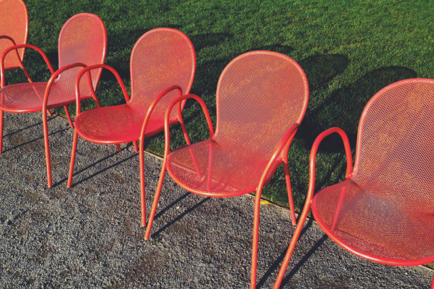 11 Gartenstühle für Design-Liebhaber:innen