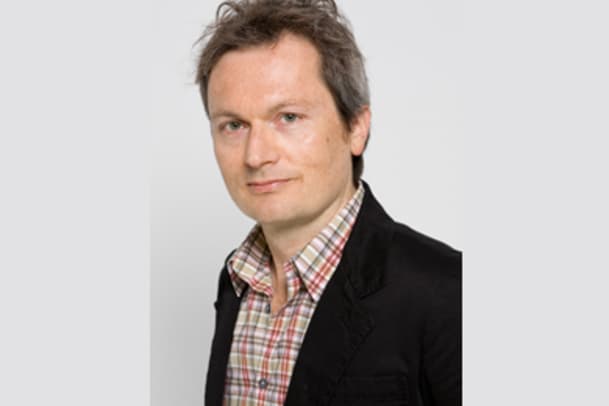 Zur Person Julian Schütt