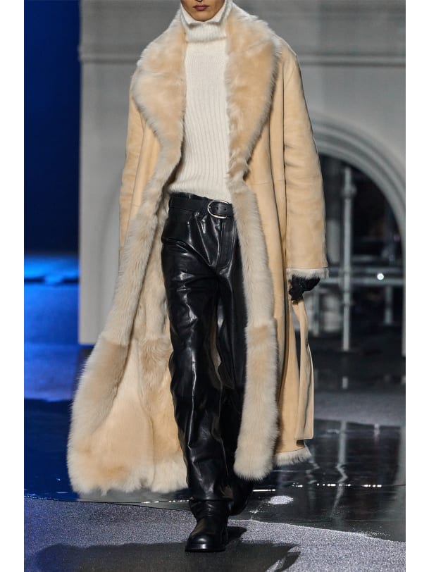 Fashionweek-Runway-Burberry -Sherling