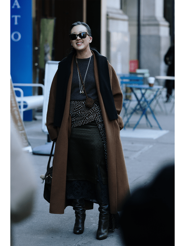 Frau mit Sonnenbrille